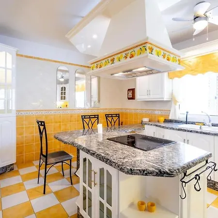 Sunny Santiago Retreat - - Close To Masca Apartament